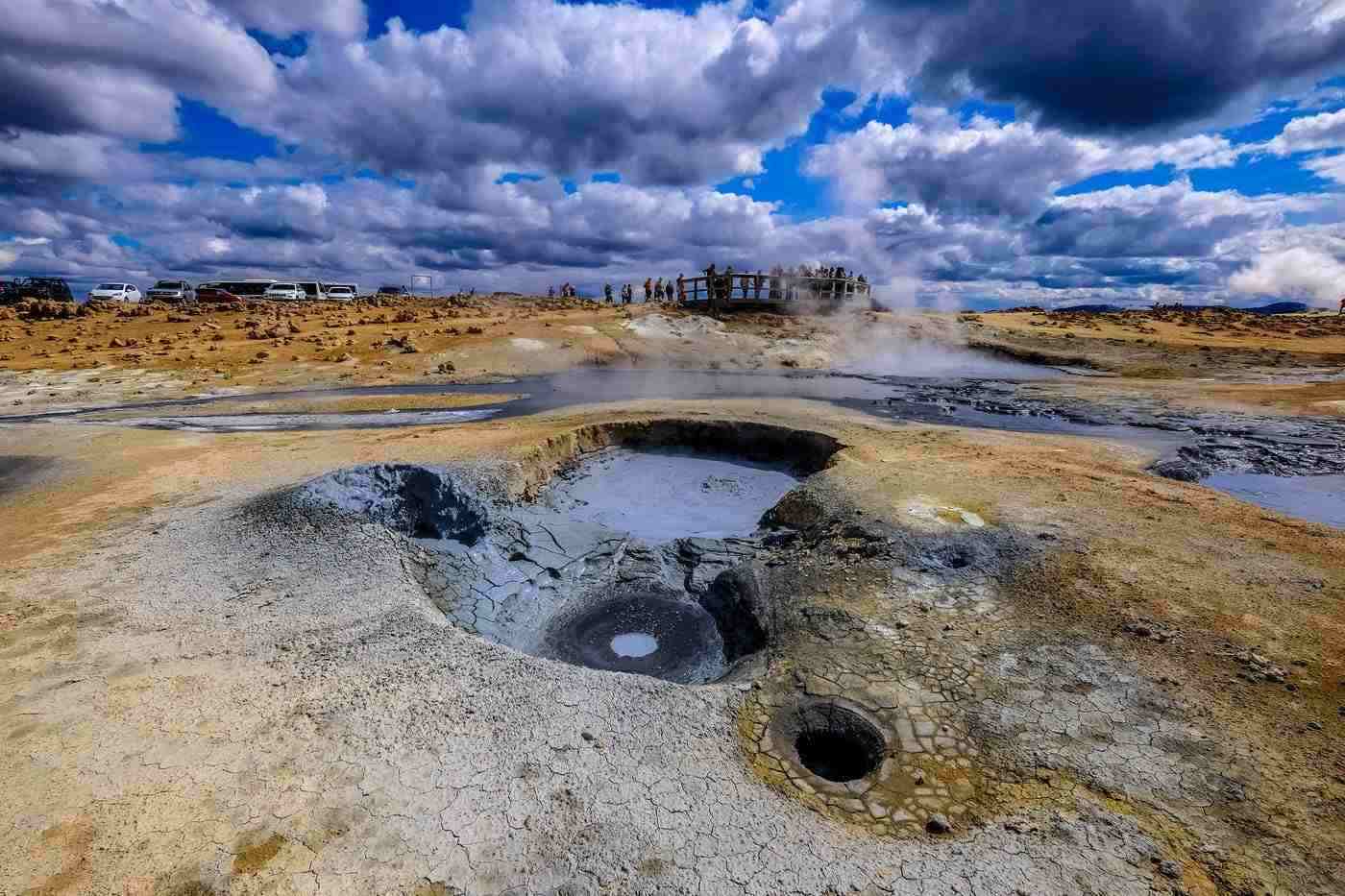 Hot spring - geothermal energy for homes in canada