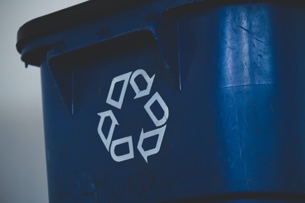 Close up of recycling bin - 6 environmentally friendly ways to get rid of waste