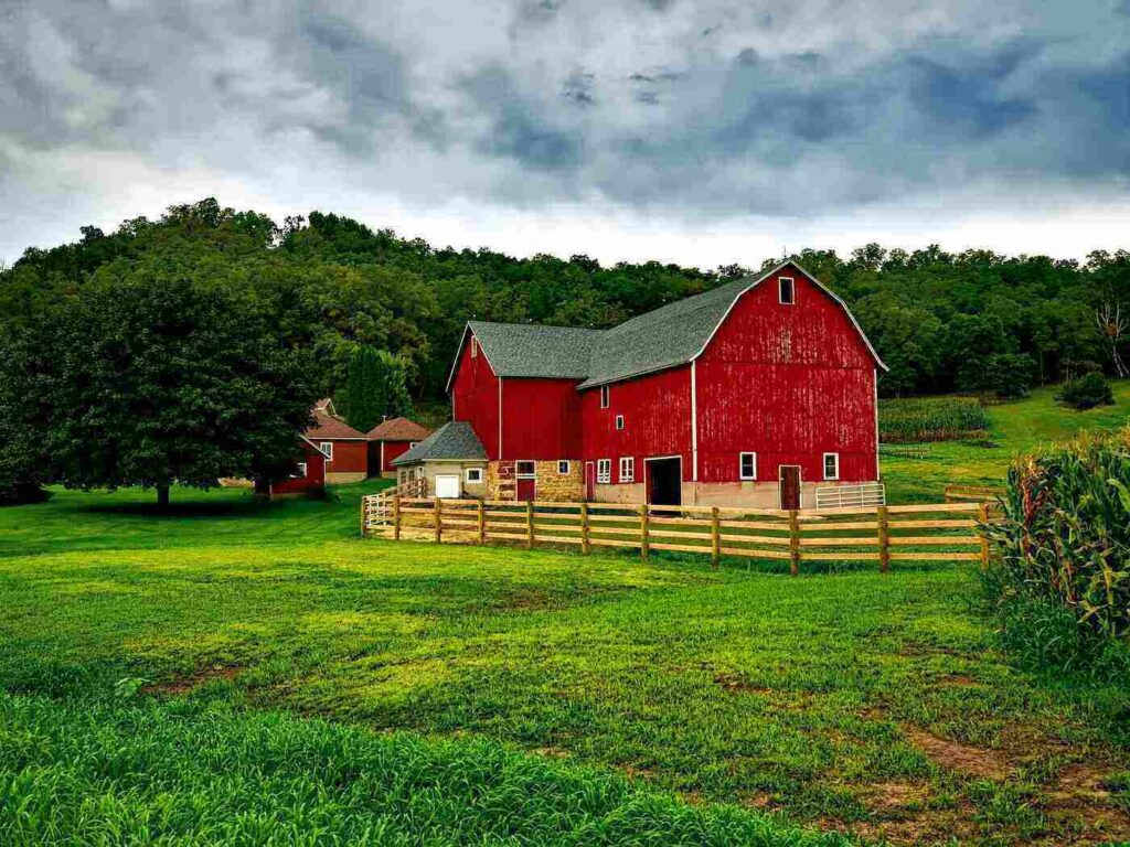 Red barn - why you should use environmentally friendly paint for your barn