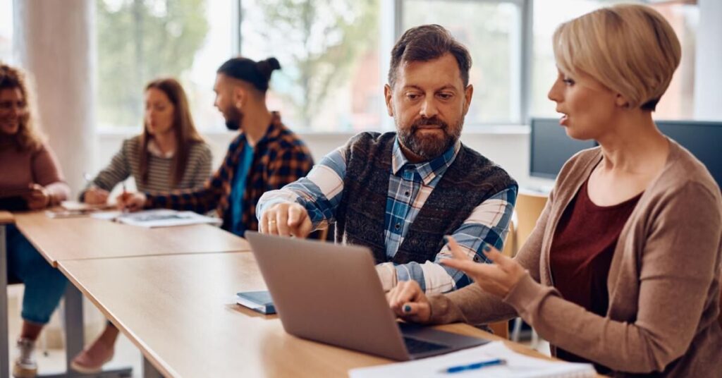 A Guide To Green Building Courses In Canada 2 Students learning at green building course