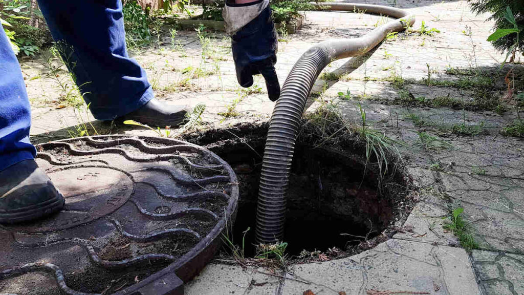 Important Things Homeowners Need To Know About Septic Tank Maintenance 5 Pumping septic tank