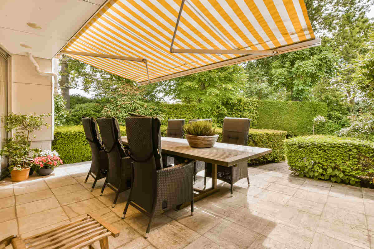 What Pitch to Set Your Awning and How to Adjust It
