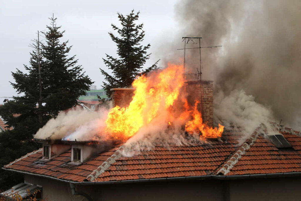 Fire resistant roofing material