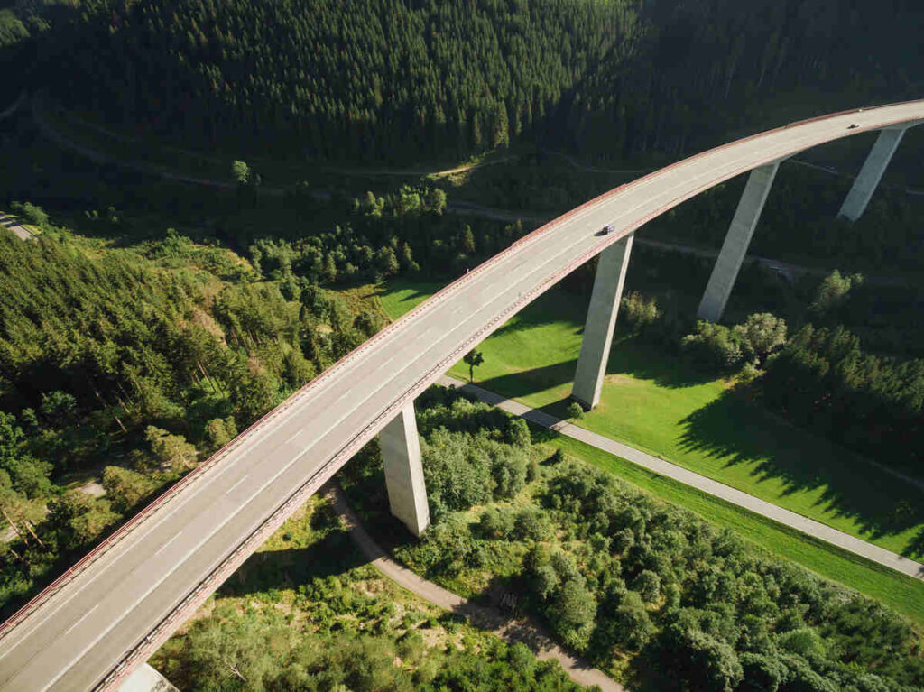 Csa Releases First Bridge Design Code To Account For Future Climate Risks 3 Road bridge - climate resilience