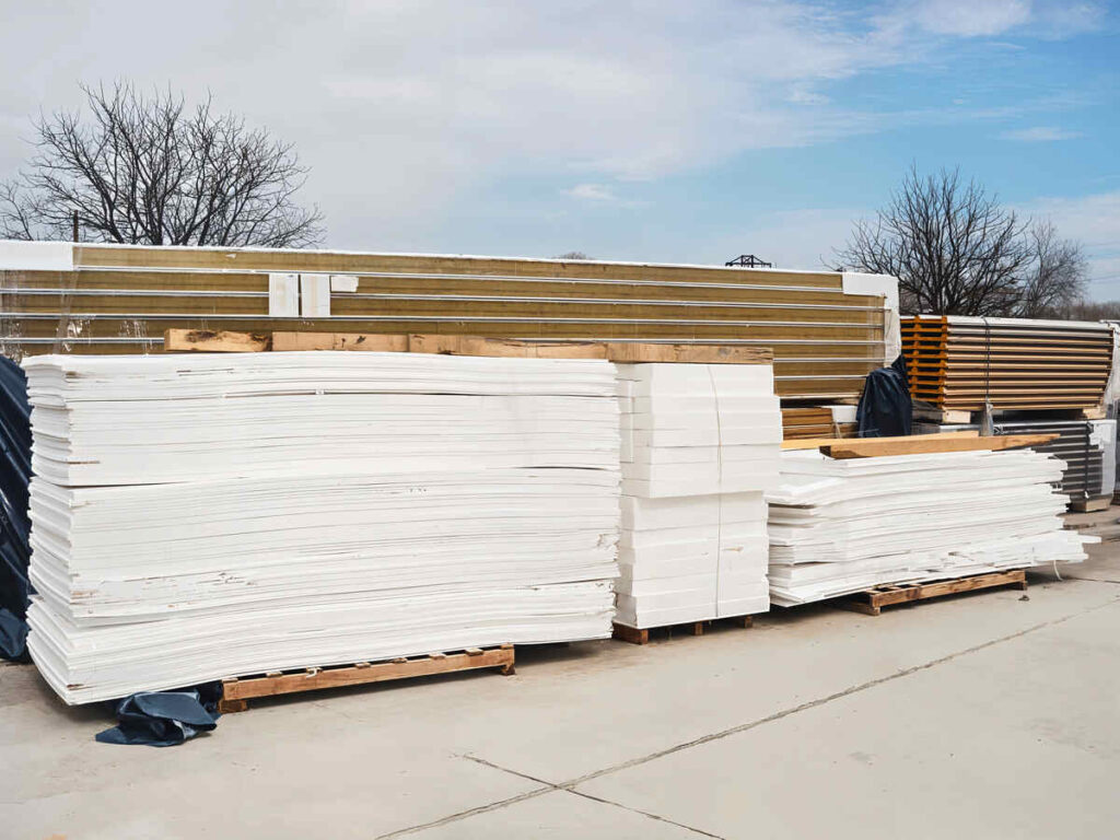 How Building Companies Can Audit Their Logistics Operations For Environmental Performance 5 Insulation building supplies transport